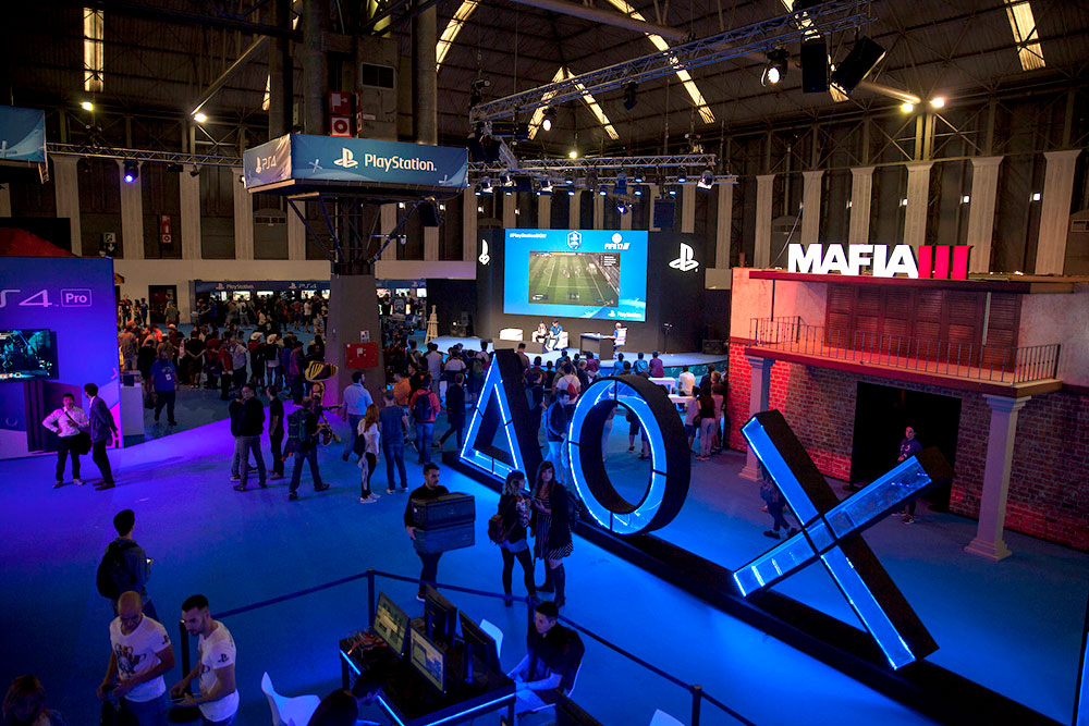 PlayStation brilla en Barcelona Games World con un stand para todos los jugadores