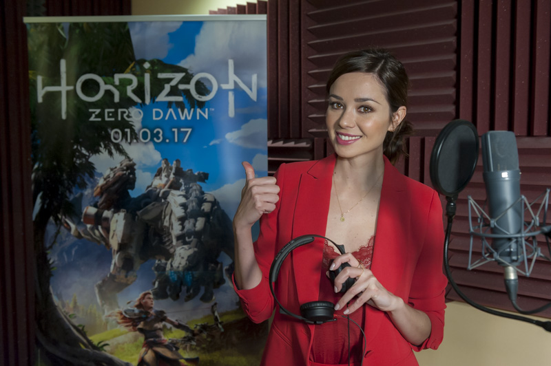 La actriz Dafne Fernández también participará en el doblaje al español de Horizon: Zero Dawn