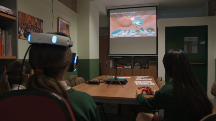 Fundacion 3M se alia con la realidad virtual de PlayStation para acercar las disciplinas STEM